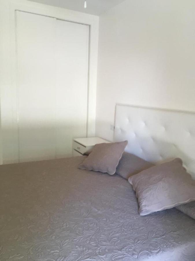 2-Bedroom And Living Room Apartment Near Campoamor Beach Exterior foto