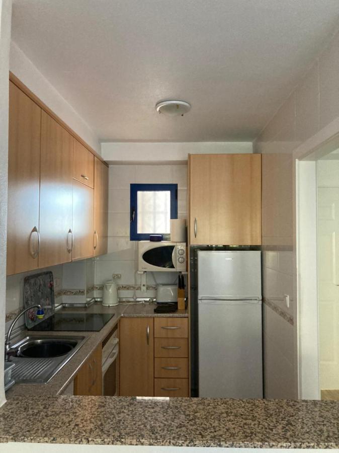 2-Bedroom And Living Room Apartment Near Campoamor Beach Exterior foto